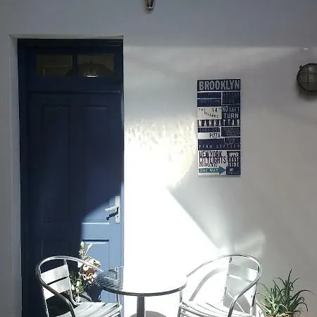 Cool Courtyard Living Limassol